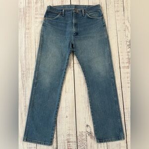 Wrangler Men's Jeans Size 36x32 100% Cotton. Western Cowboy Style. Straight Leg